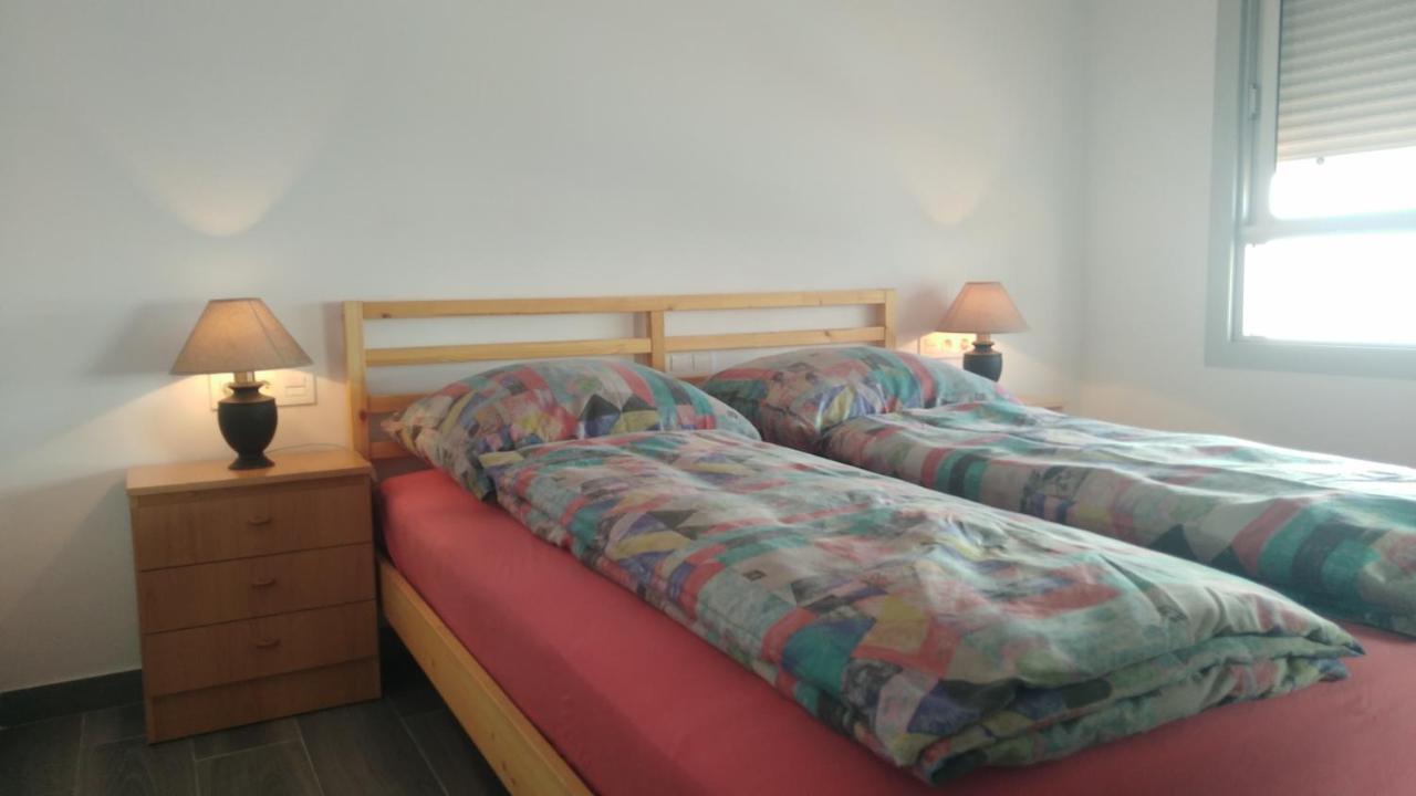 Room With Private Bathroom And Sea View, 50 M Del Mar Radazul 외부 사진